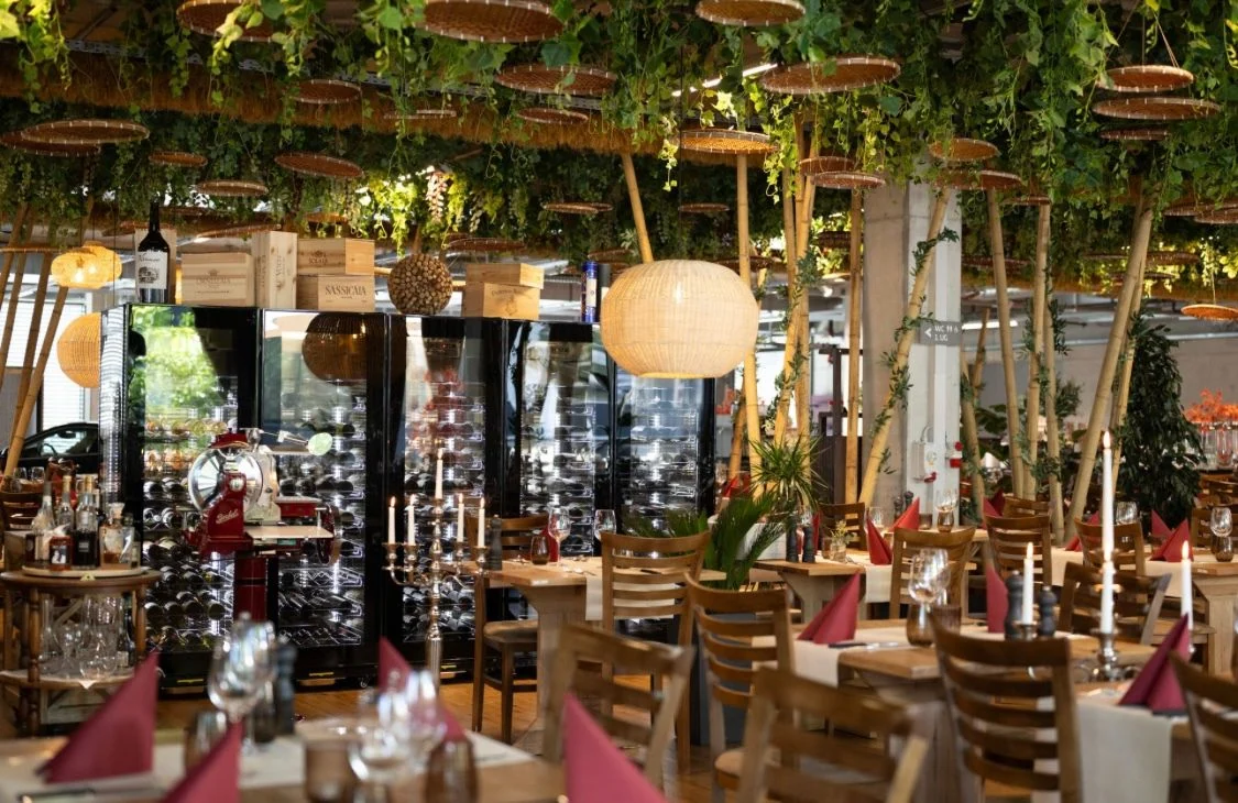 Breakfast buffet at the Piazza